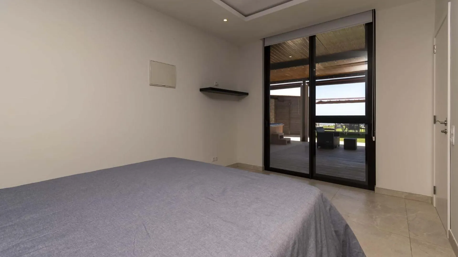 The Stables Villa Arona