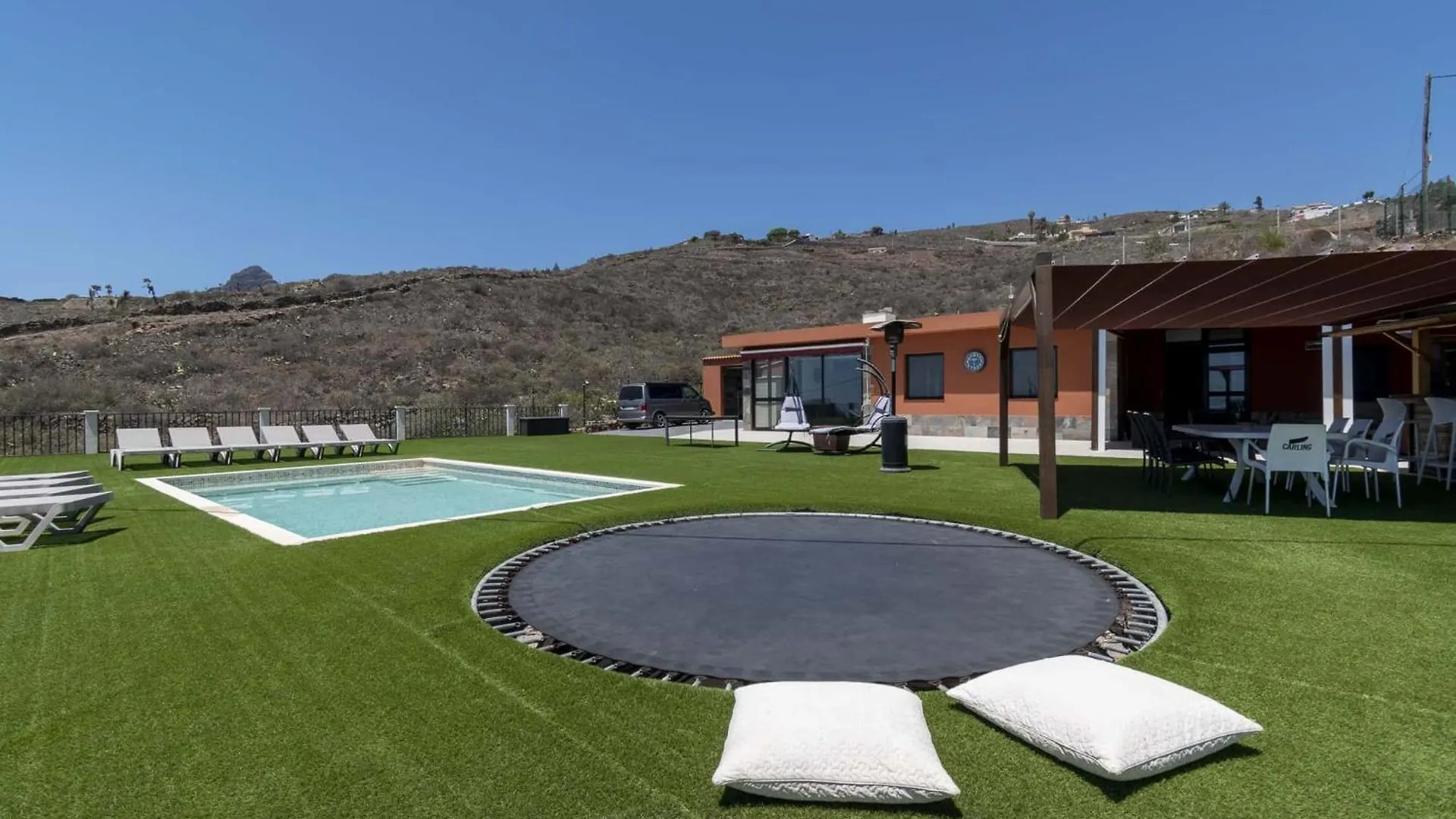 The Stables Villa Arona  0*, Arona (Tenerife)